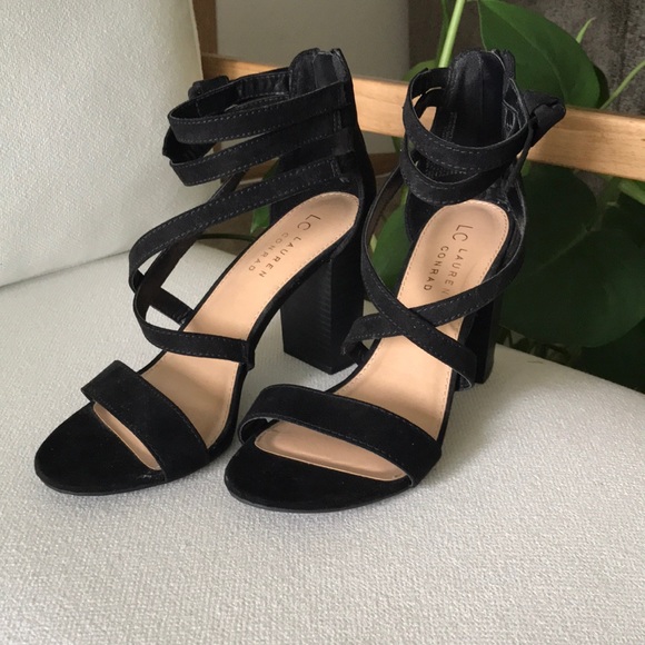 Shoes - Black Strappy heels